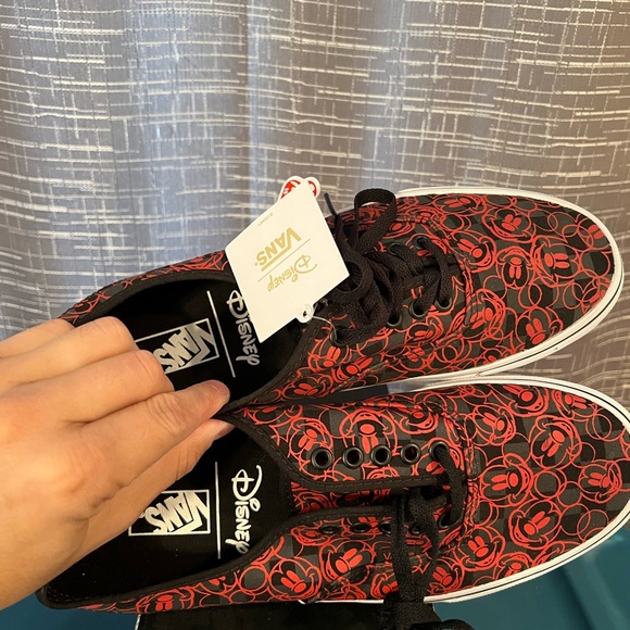 Disney Mickey Vans Red and Black Sneakers mens size 10 - Picture 6 of 7